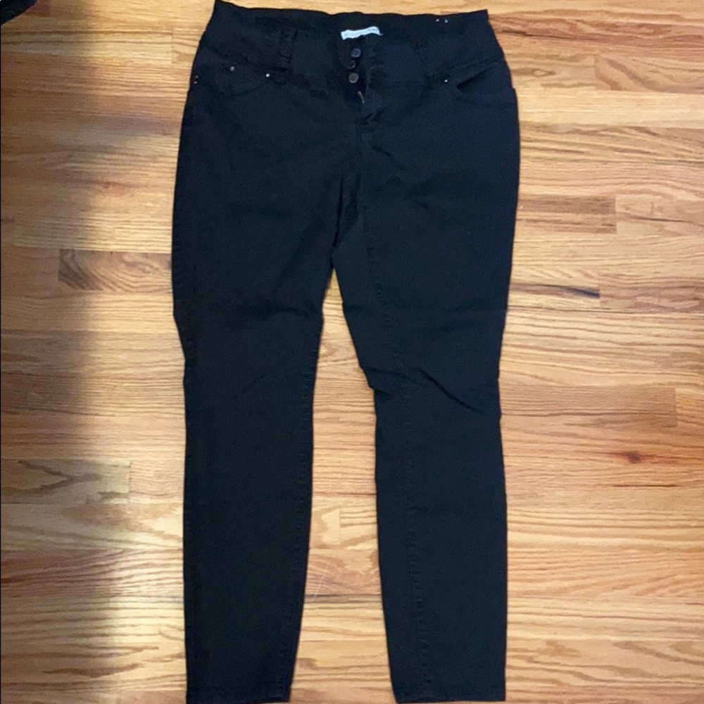 Black Skinny Jeans